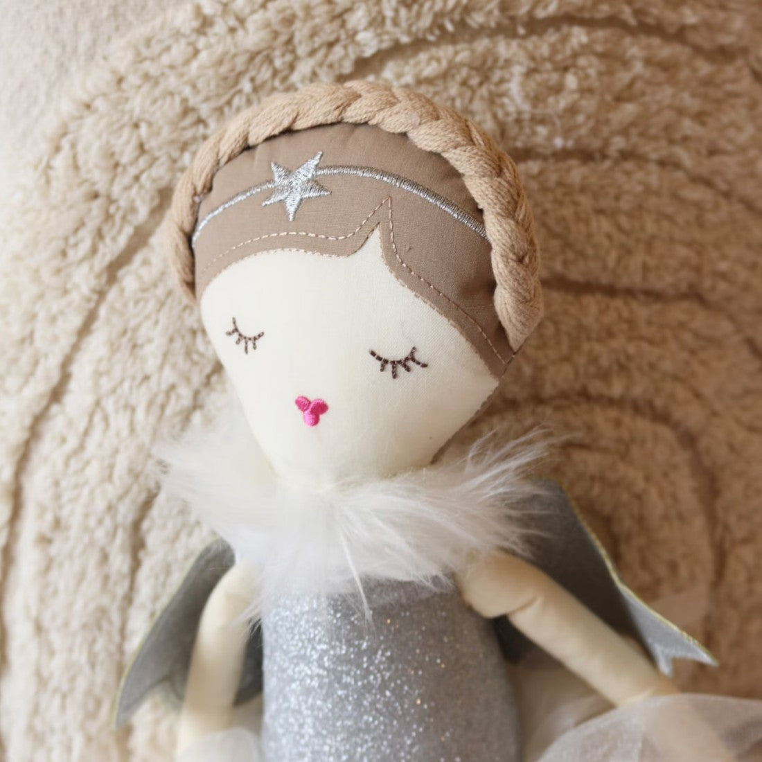 Engel Stoffpuppe mit silbernem Tüllkleid