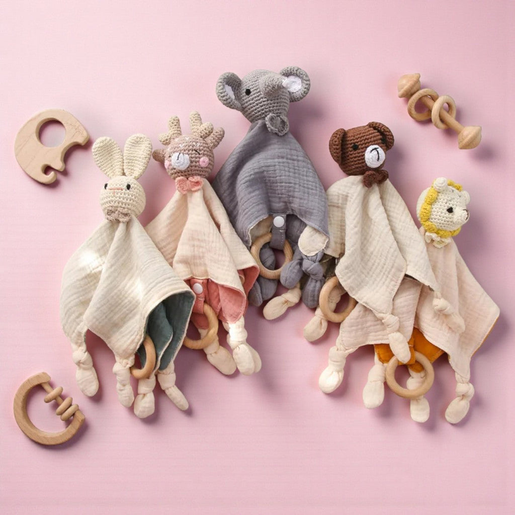 Baby Hirsch Schmusetuch mit Holzring 25–30 cm