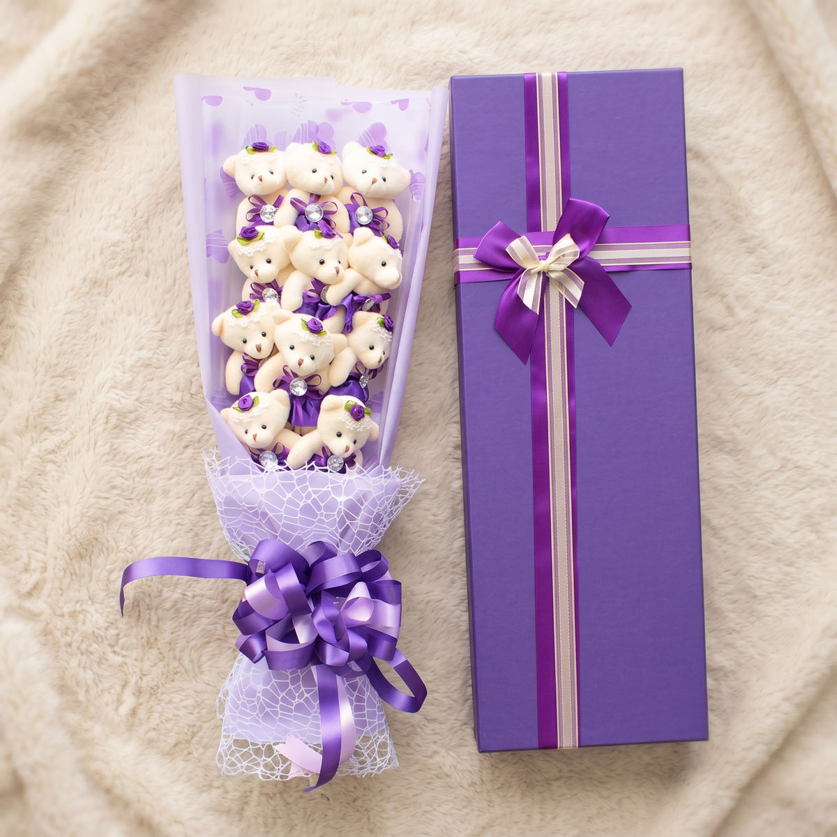 Teddybär Bouquet Weiß mit violetter Geschenkbox