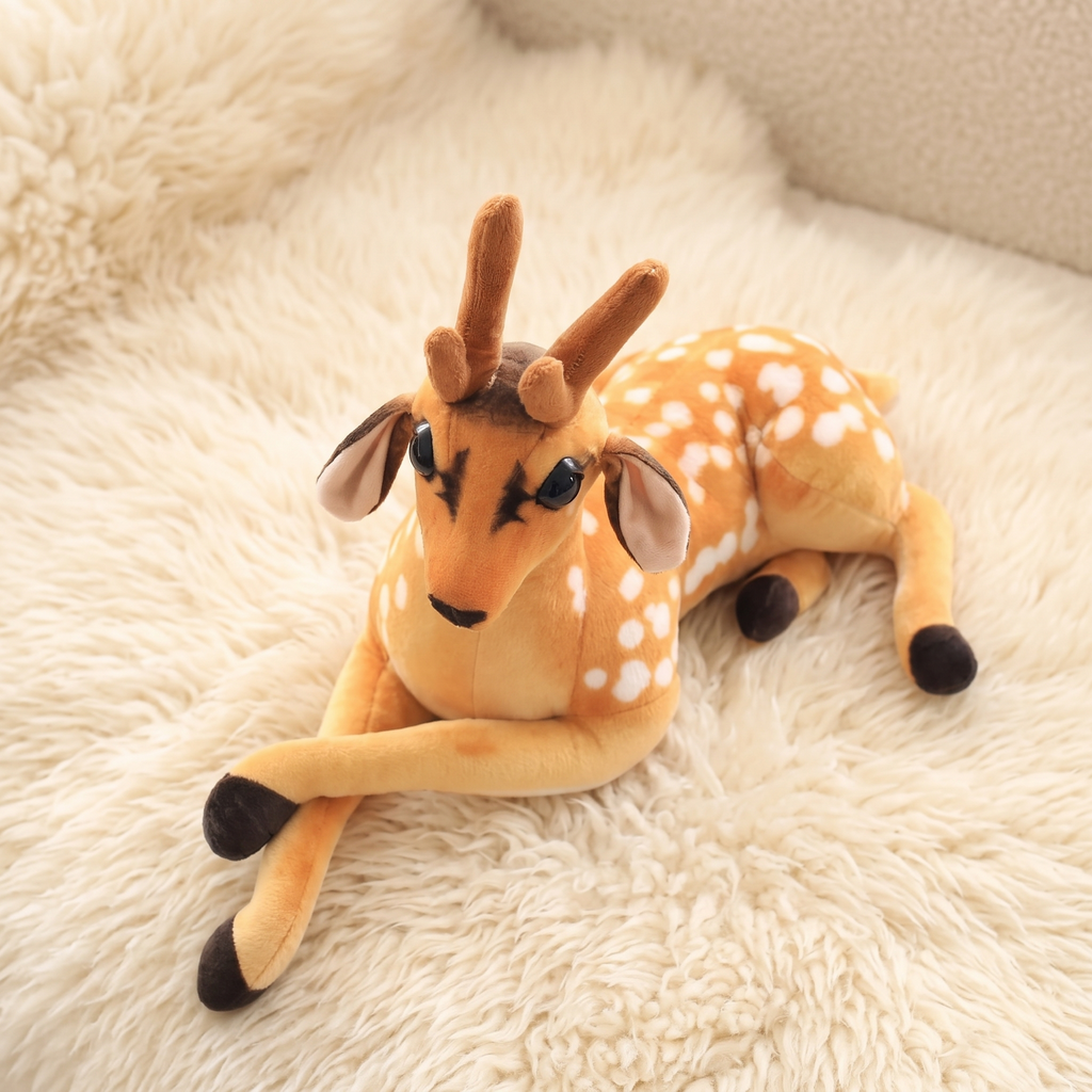 Realistisches geflecktes Hirsch Kuscheltier 30–90 cm
