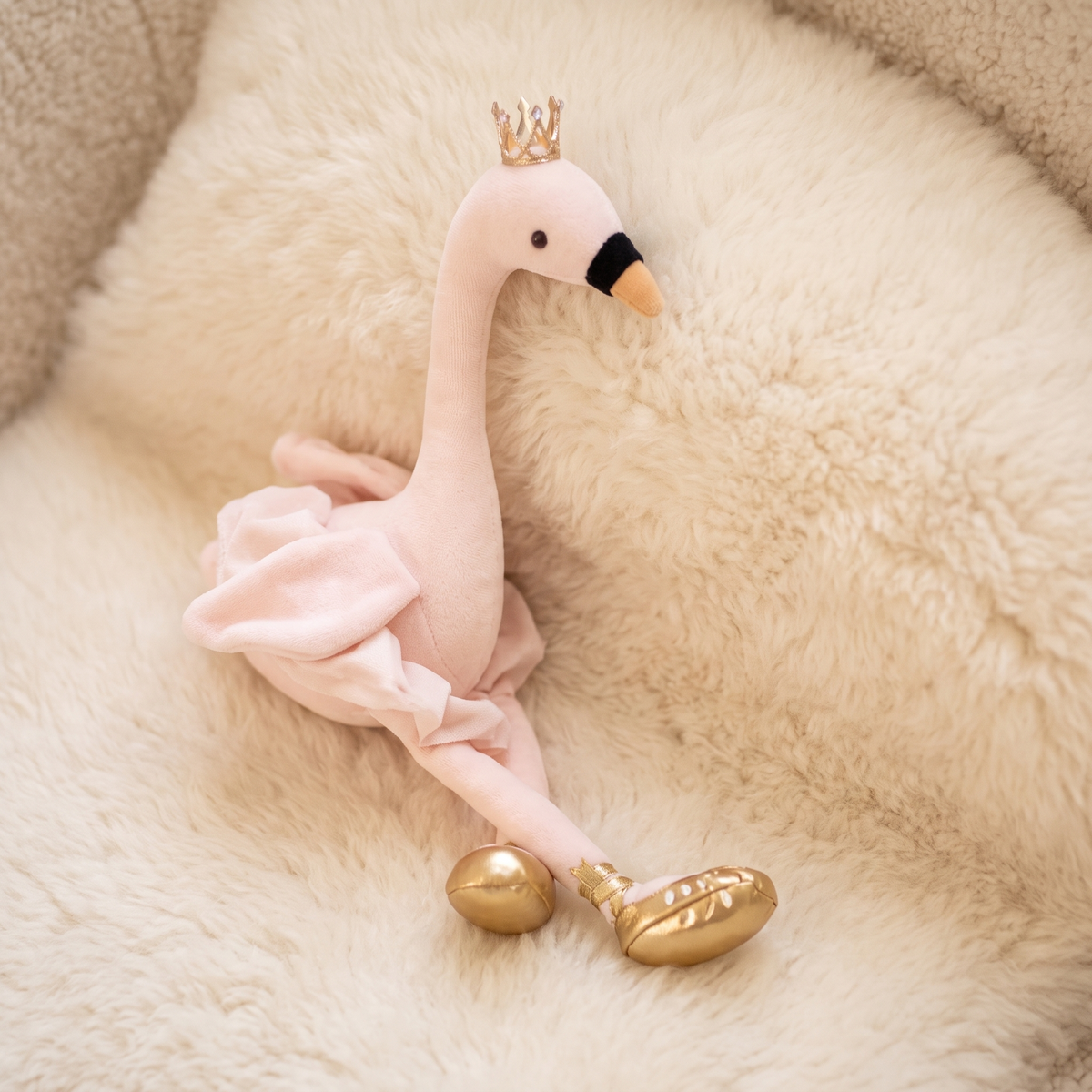 Flamingo Tänzerin mit weißem Tutu 35 cm