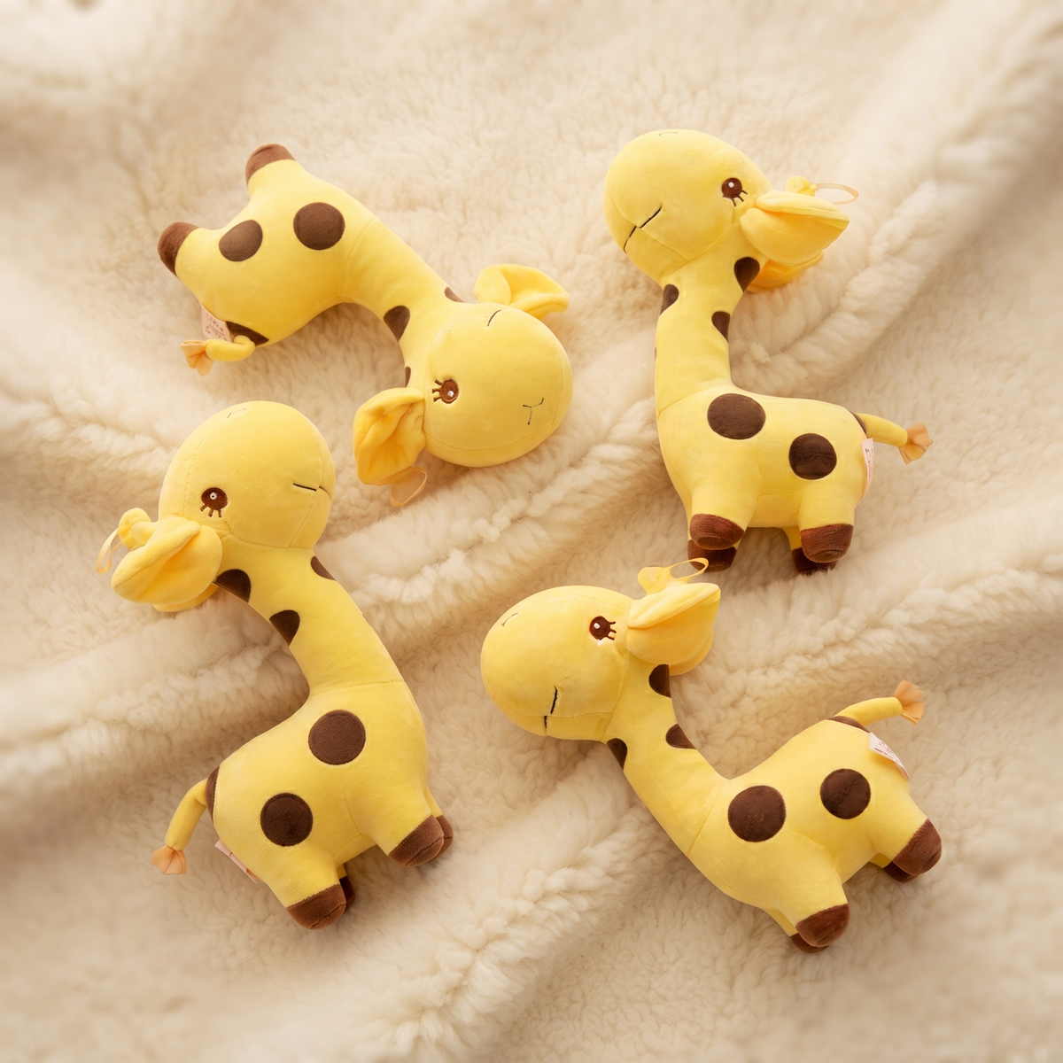Gelbe Giraffe Kuscheltier 12–18 cm