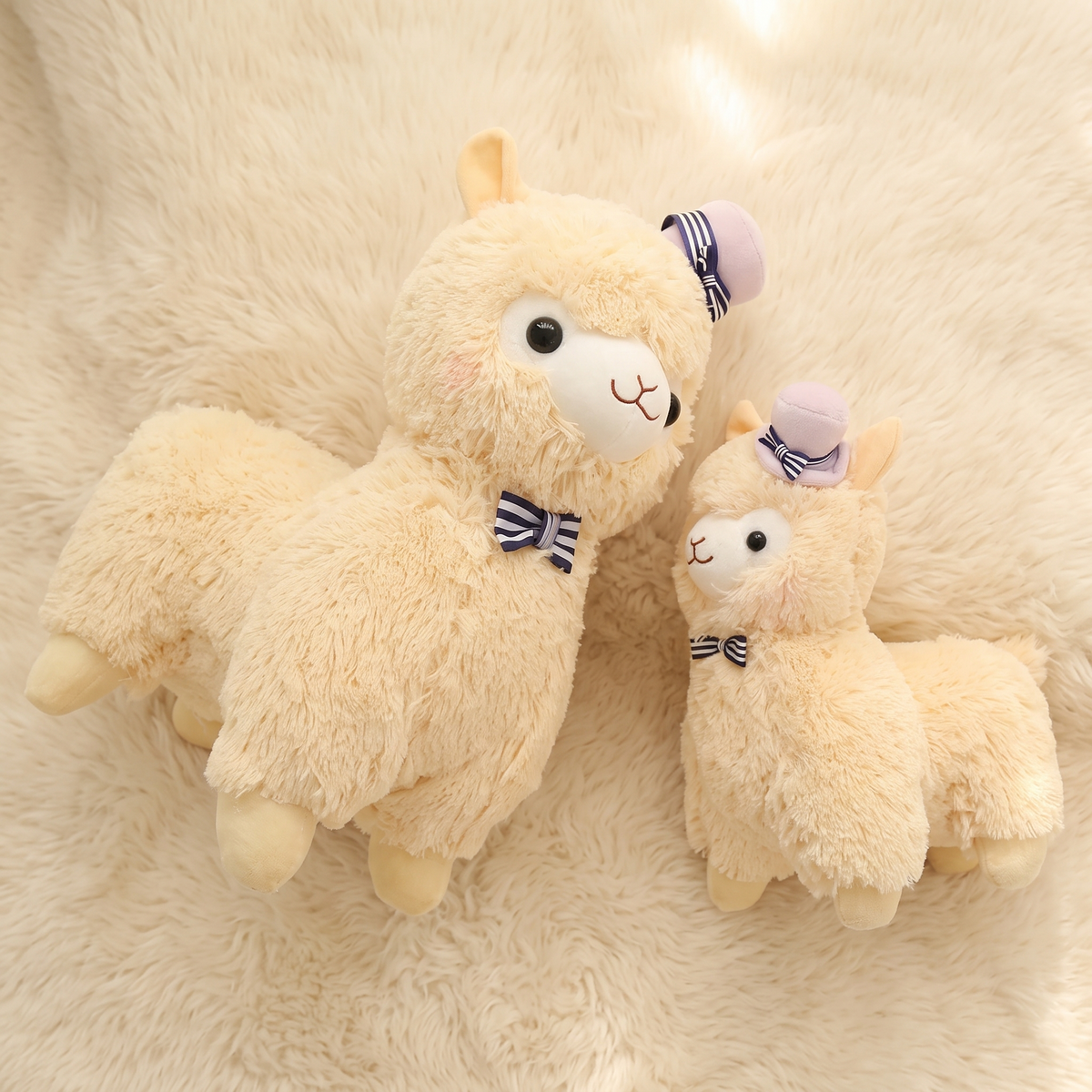 Lama mit Hut und Fliege 35–55 cm