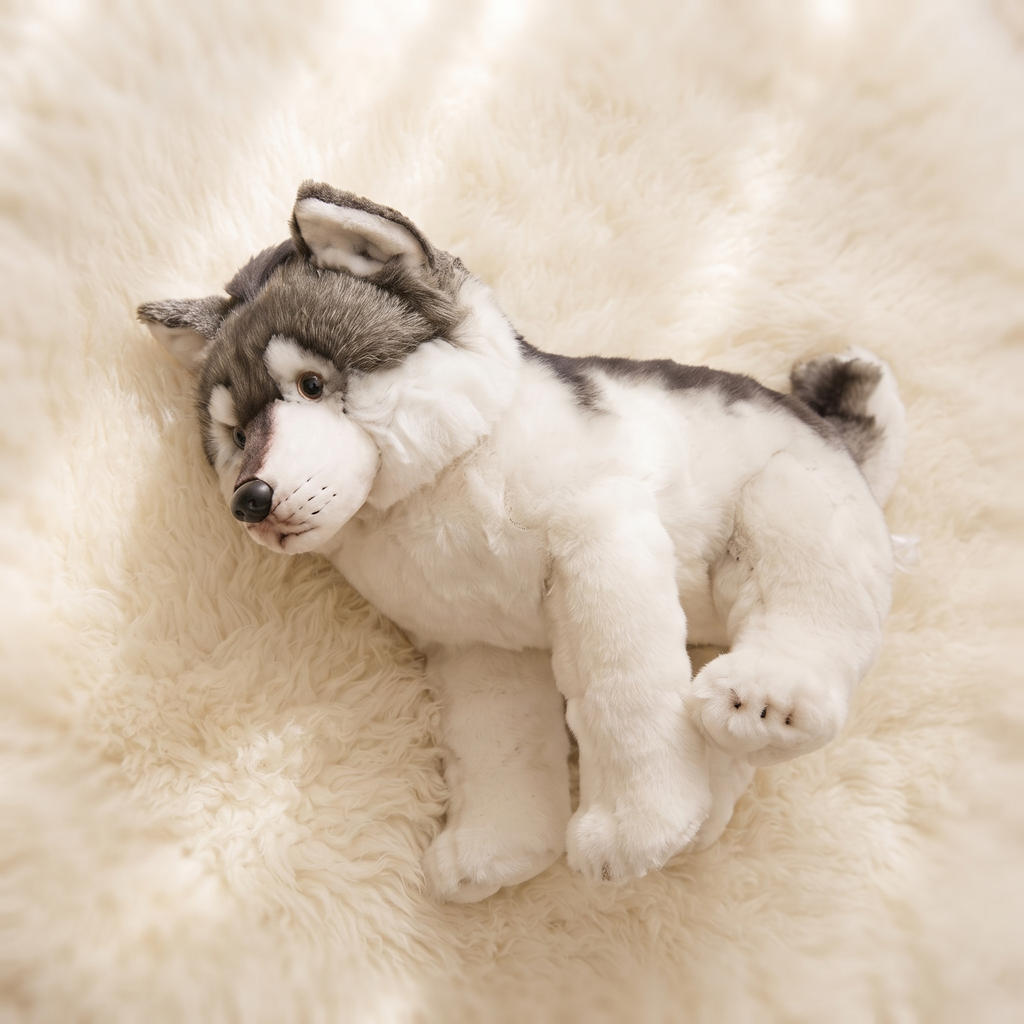 Wolf Kuscheltier Grau-Weiß 38 cm