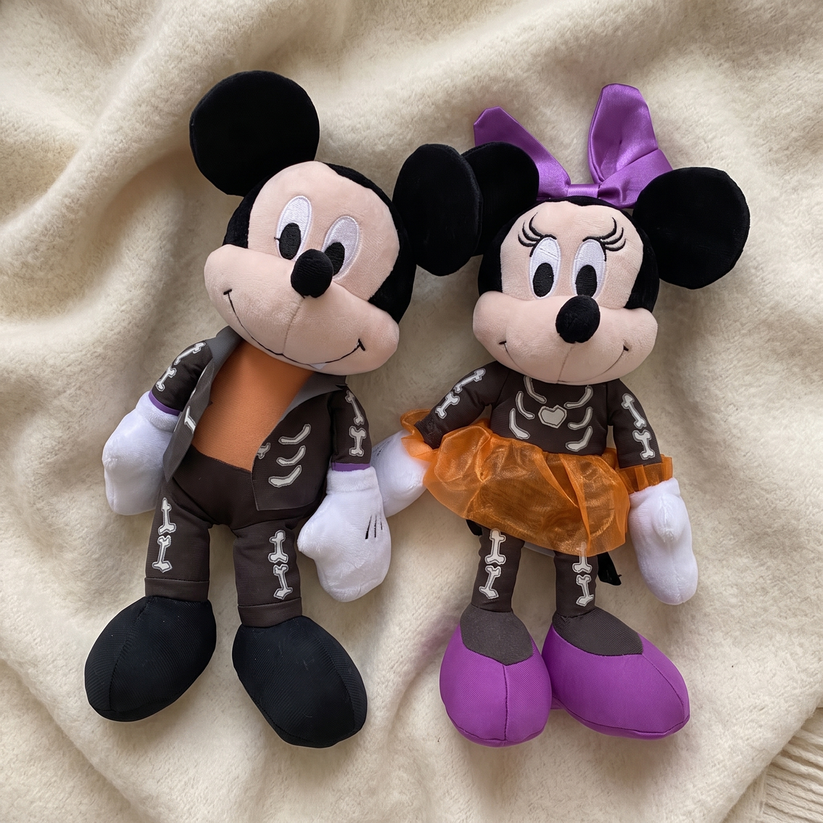 Mickey & Minnie Halloween Kuscheltier-Set 18 cm