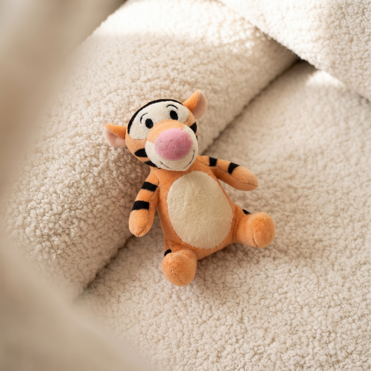 Tigger Magnet-Schulterplüschtier 16 cm