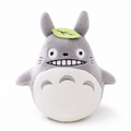 Totoro Kuscheltier mit grünem Blatt 15 cm