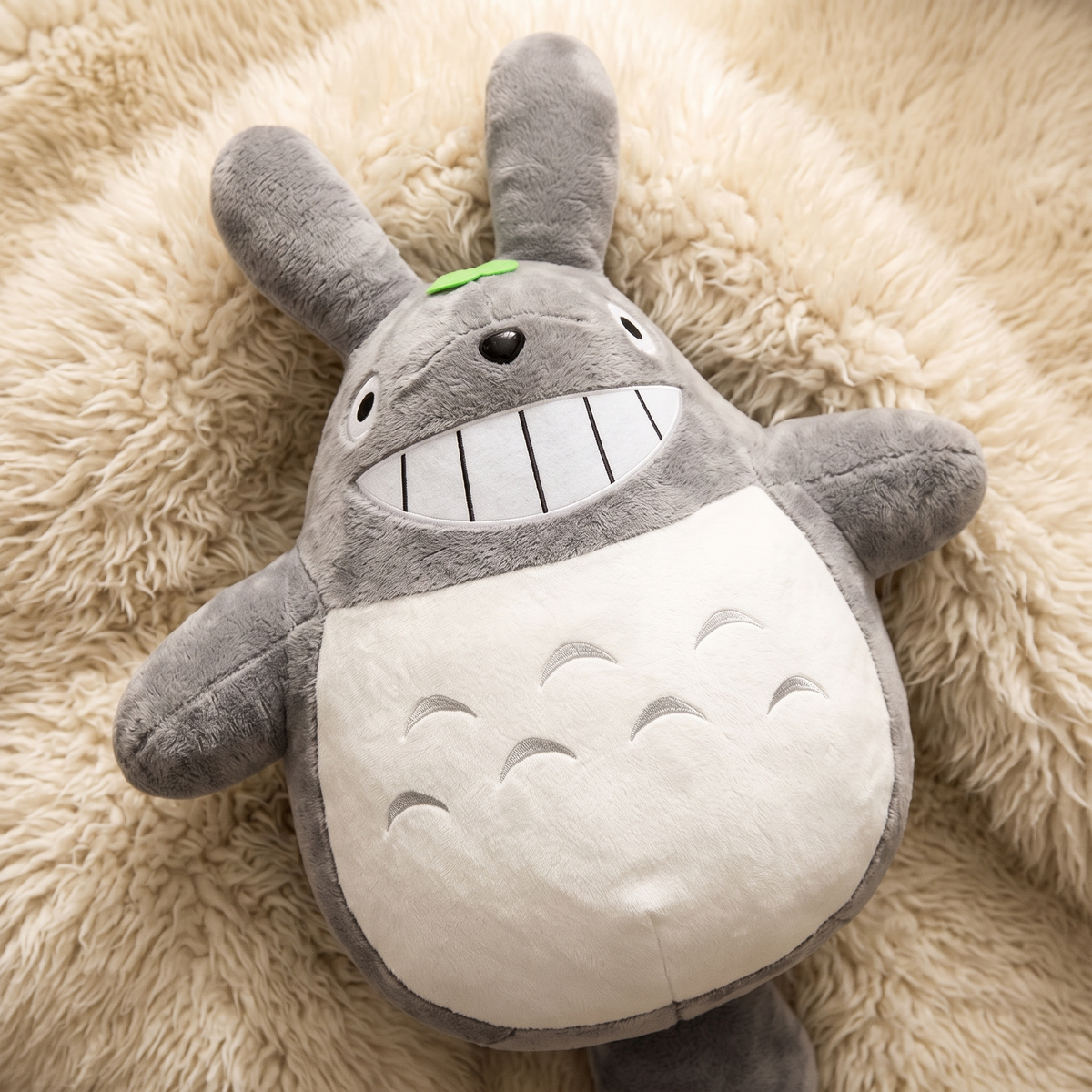 Riesen Totoro Kuscheltier mit großem Lächeln 60–100 cm