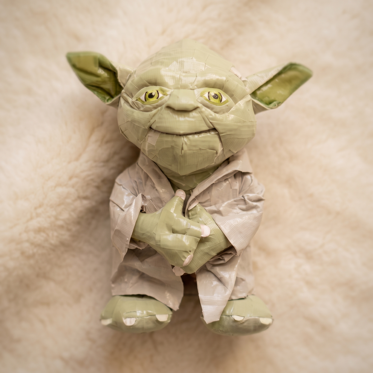 Yoda Plüschfigur mit Saugnapf 20 cm